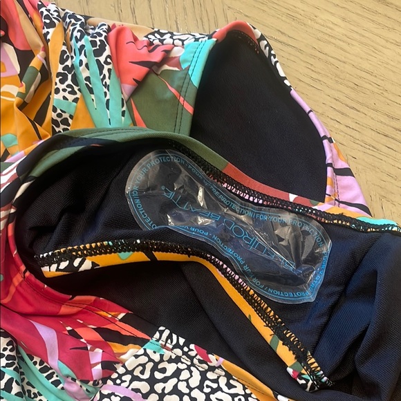 NWT Bleu Rod Beattie Tropical Print Colorful Patterned Swimsuit - Picture 3 of 10